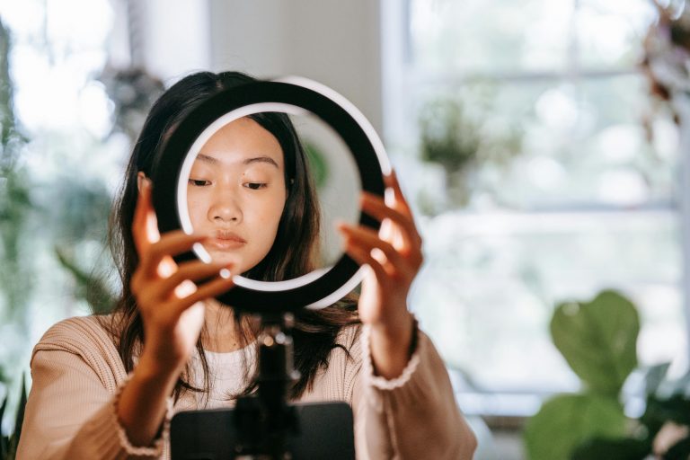 How to Stop Hiding Yourself For Scaling Your Business?