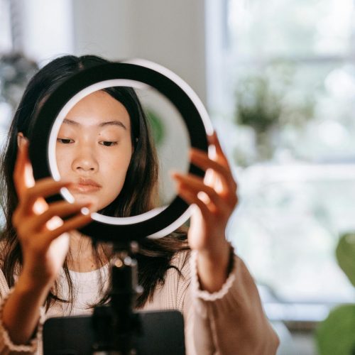 How to Stop Hiding Yourself For Scaling Your Business?